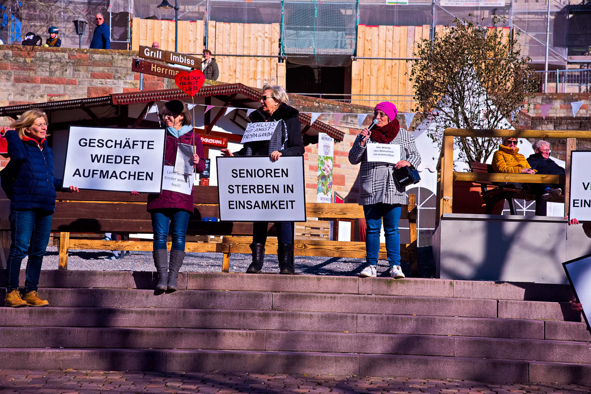 Du betrachtest gerade 8.3.21 Demo gegen die Corona-Maßnahmen Bensheim